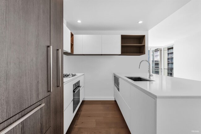 Building Photo - 6000 Mckay Av