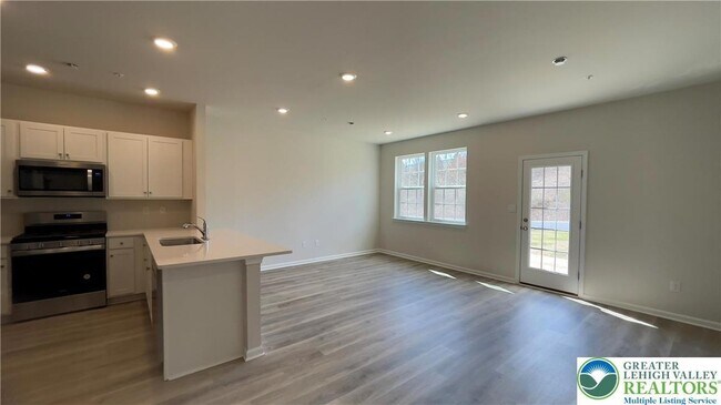 Foto del edificio - 1137 Martin Rd