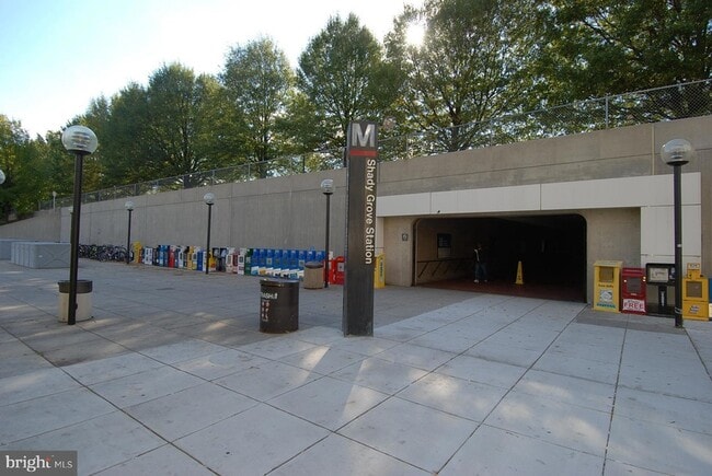 Building Photo - 1004 Gaither Rd