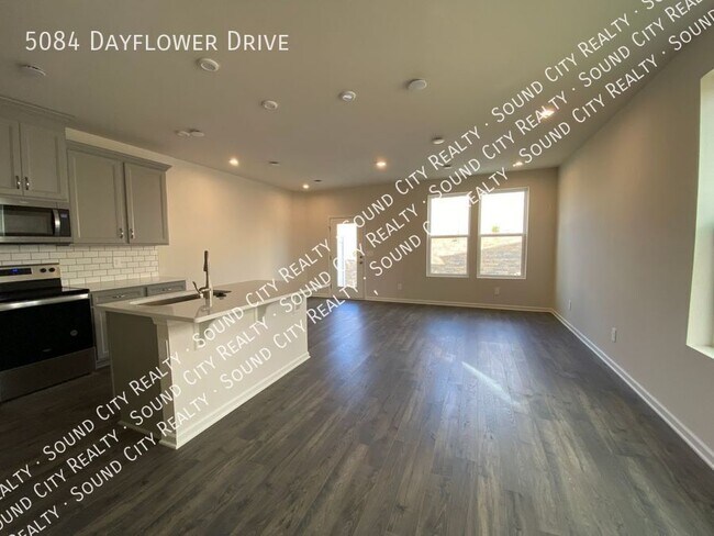 Foto del edificio - 5084 Dayflower Dr