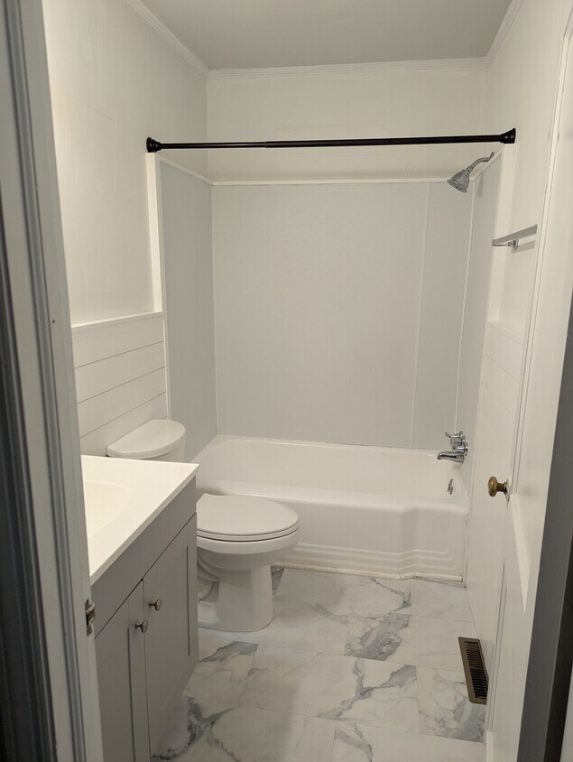 Building Photo - 1206 S 9th St