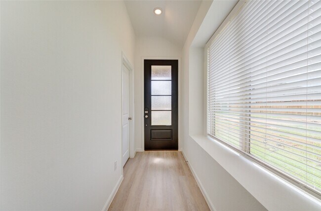 Foto del edificio - 27006 Coco Flower Ln