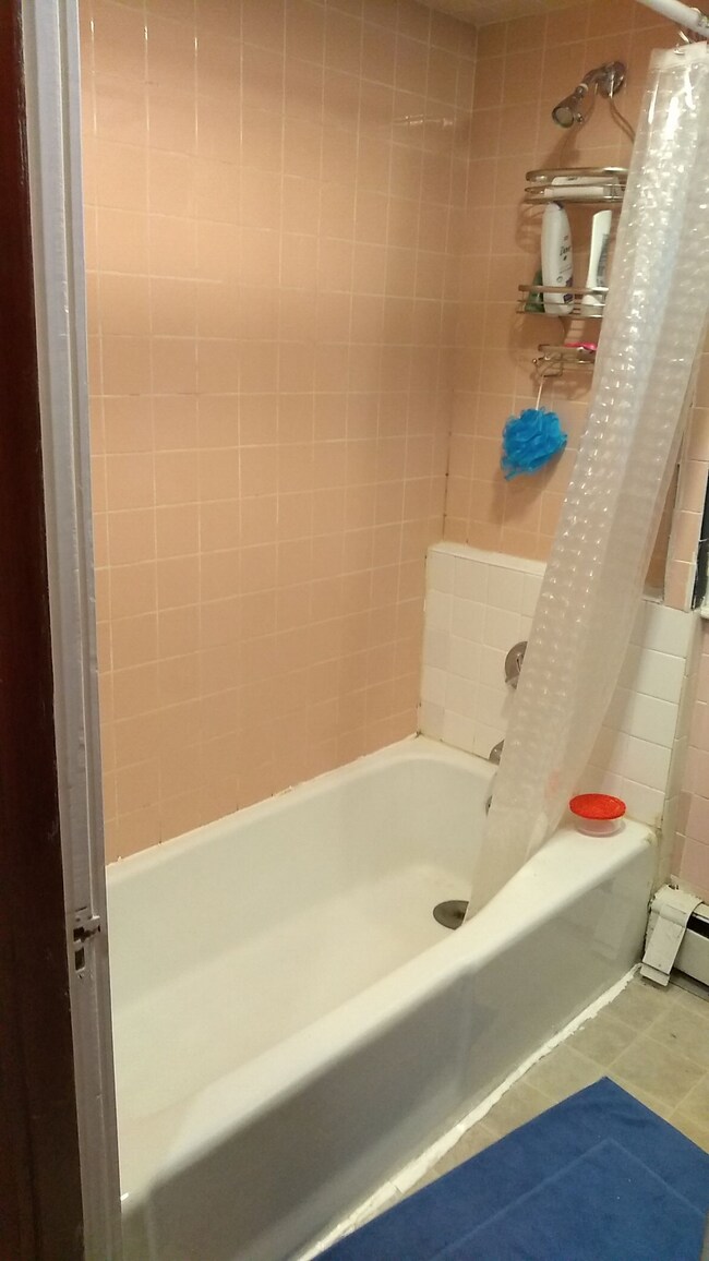 Foto del edificio - 28 Whitman St