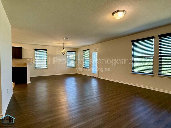 Foto del edificio - 1311 Swan Ct