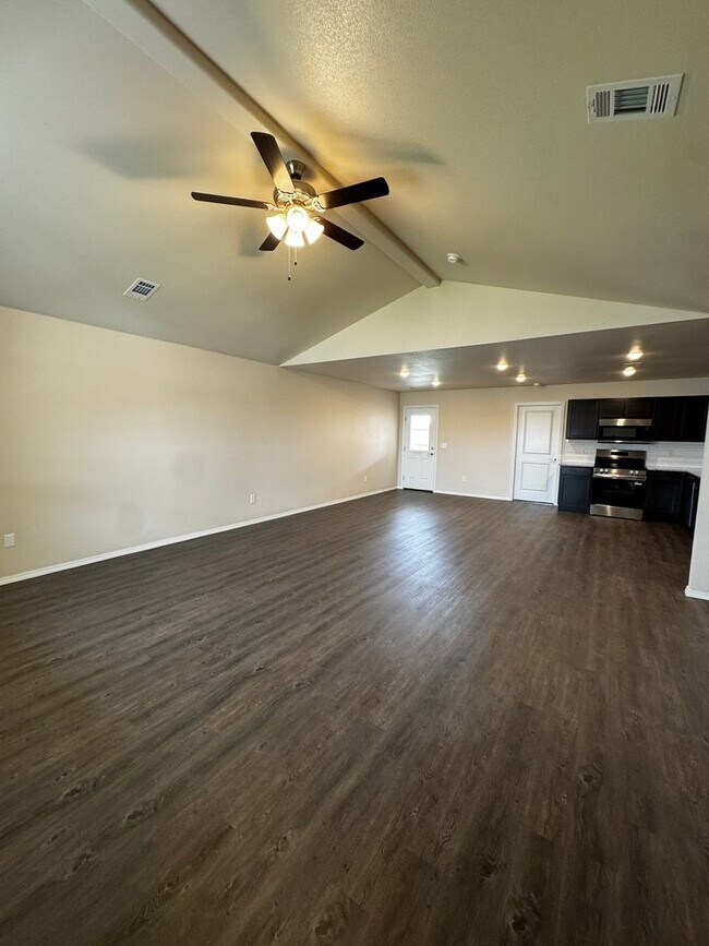 Foto del edificio - New construction!!! Beacon Pointe 3/2/2