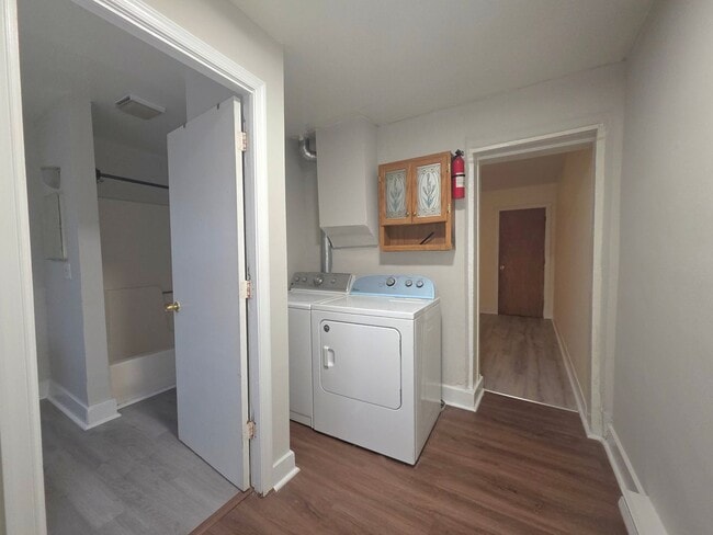 Foto del edificio - Freshly Renovated 2 Bedroom Townhome!