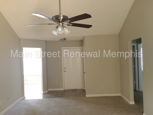 Building Photo - 6463 Amberview Cv