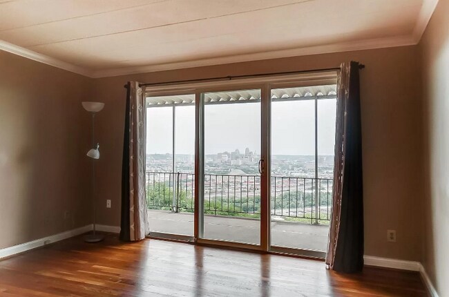 Building Photo - 2701 Lehman Rd