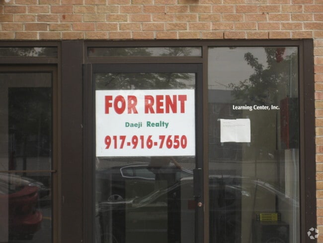 Foto del edificio - 211-63 46th Ave