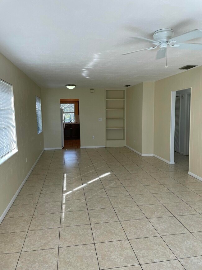 Foto del edificio - 199 SW 15th St