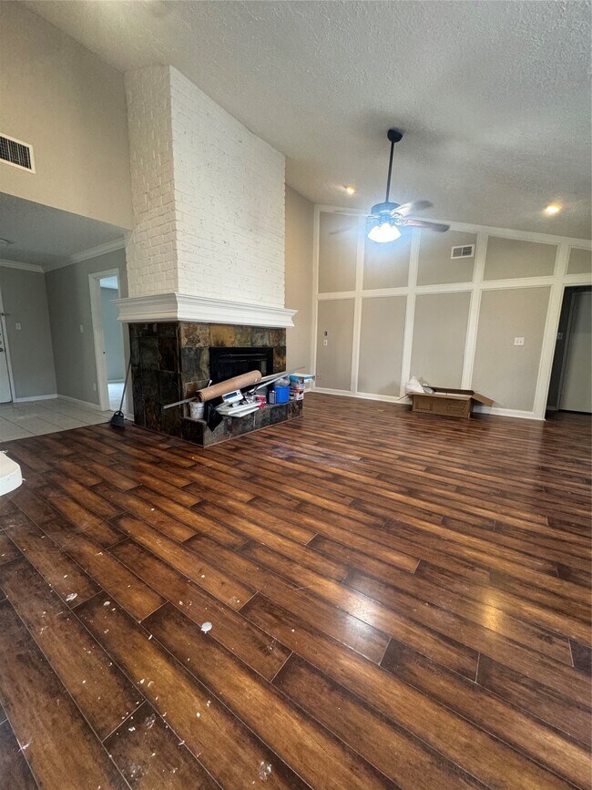 Foto del edificio - 21430 Park Brook Dr