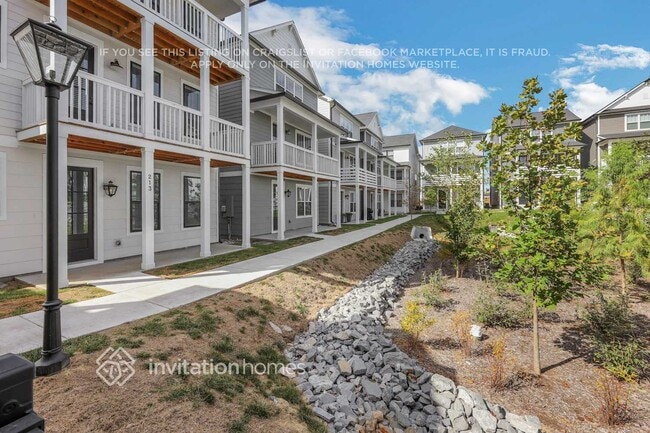 Foto del edificio - 647 Vernon Ave