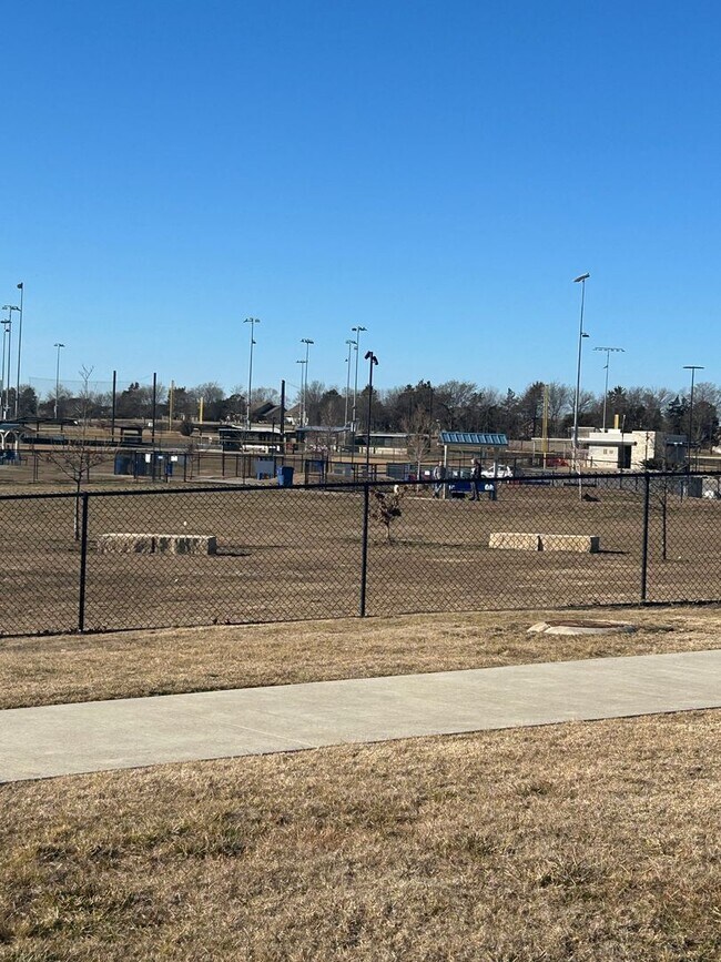 Foto del edificio - 1736 E Decarsky Ct