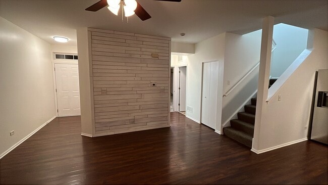 Foto del edificio - 1096 Clover Dr