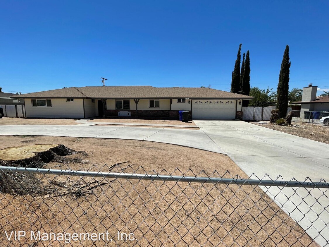14222 Crow Rd, Apple Valley, CA 92307 - House Rental in Apple Valley ...