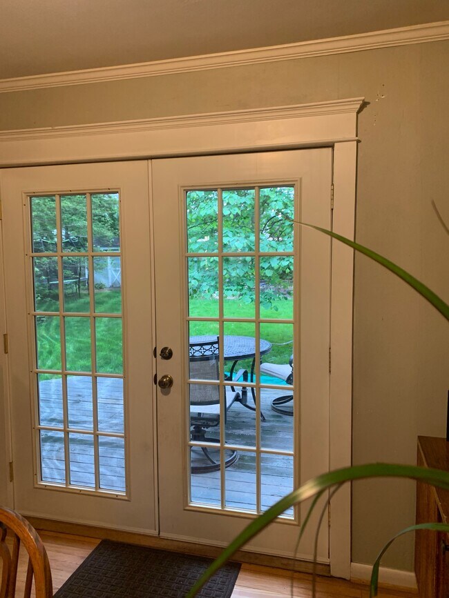 Building Photo - 102 Rodes Ave