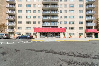 Building Photo - 2500 N Van Dorn St