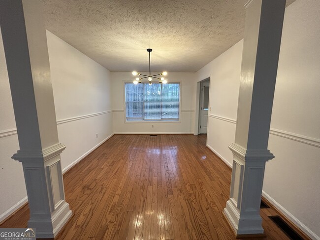 Building Photo - 7065 Wessex Way