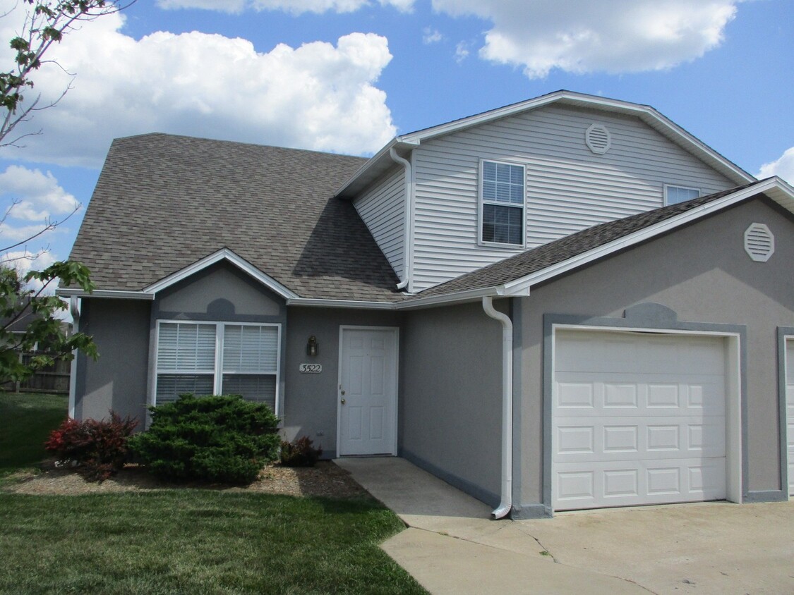 Primary Photo - 3522-3524-3524 Prescott Dr