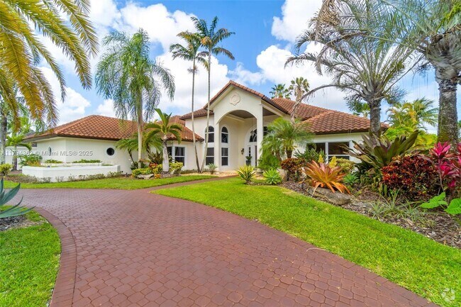 Building Photo - 13105 SW 106th Ave