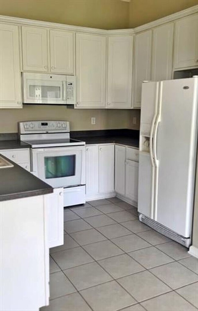 Foto del edificio - 145 Pickett Creek Ln
