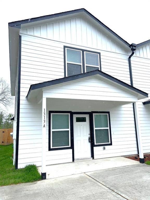 Foto principal - 1313 Ellington St