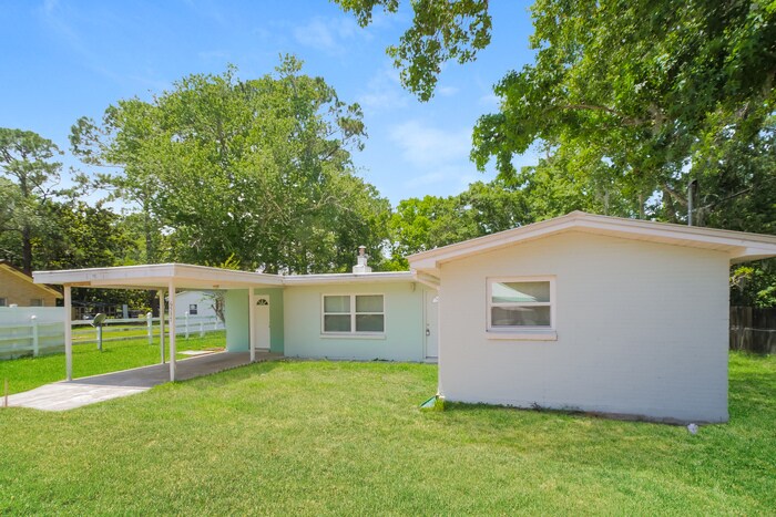 Foto principal - 6537 Pine Cir N
