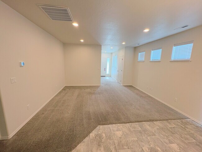 Sala de estar - 7608 W Corona Dr