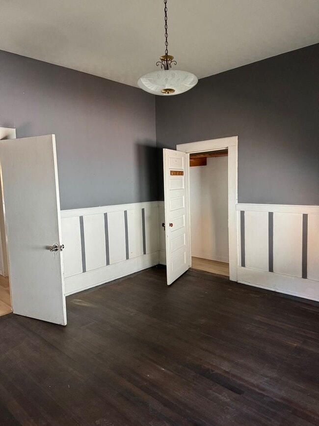 Foto del edificio - 3 bd 1 ba dowtown town Gadsden