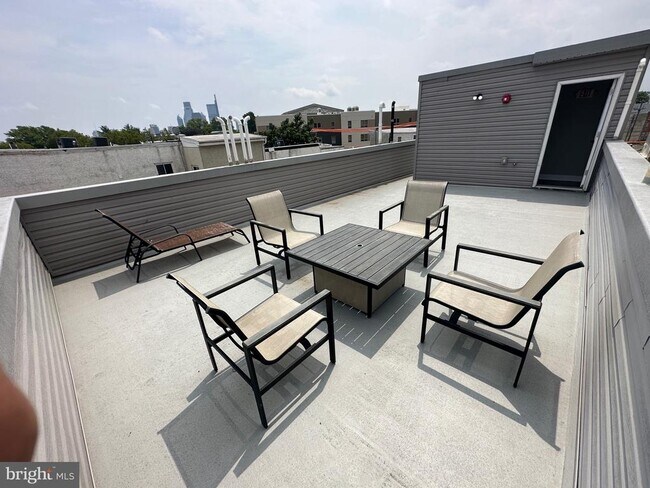 Foto del edificio - 2034 Ridge Ave