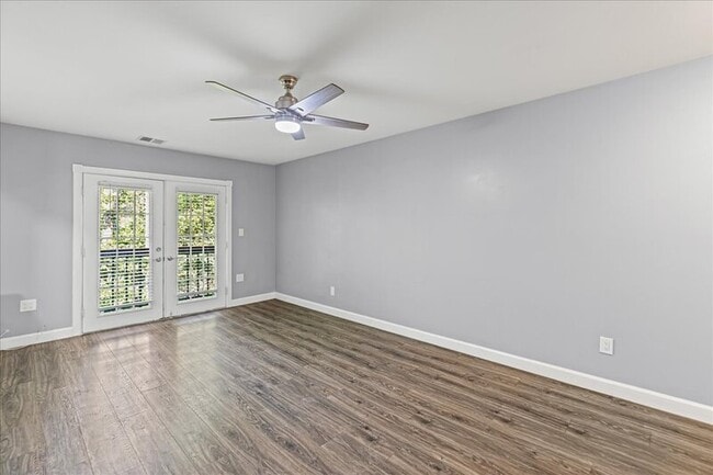 Foto del edificio - 148 Chelsea Cir