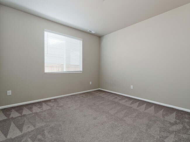 Foto del edificio - 3141 Gladiator St NE