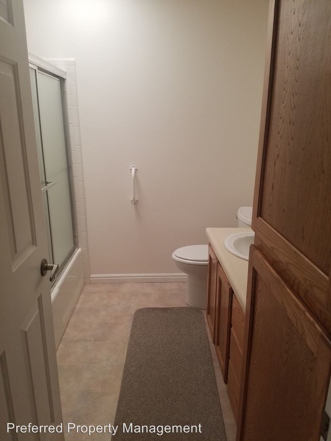 Building Photo - 2 br, 2 bath House - 230 S 300 E #8