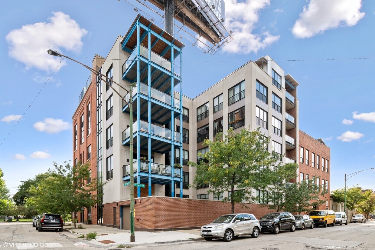 Foto principal - 1600 S Jefferson St