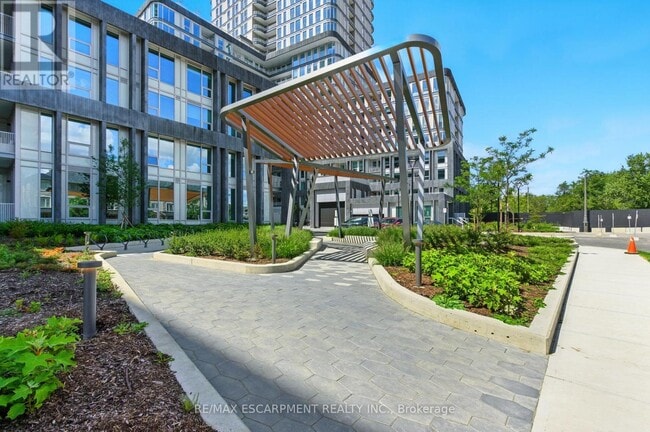 Building Photo - 3240 William Coltson Ave