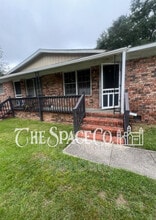 Building Photo - 2592 Midland Park Rd