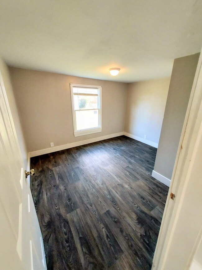 Building Photo - 1730 Park St