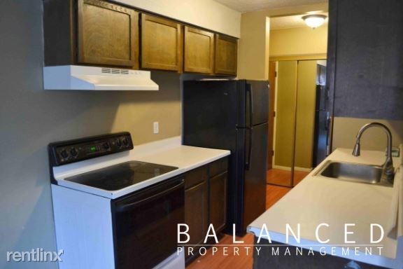 Building Photo - 2 br, 1 bath  - Briarwood Apartments