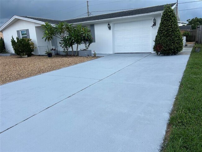 Foto del edificio - 5724 Mosaic Dr