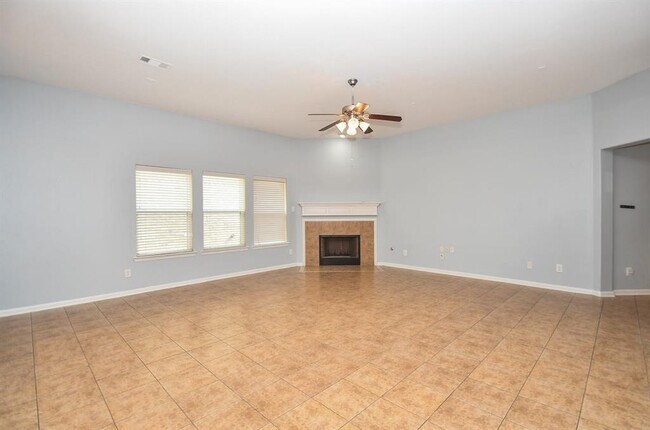 Building Photo - 18010 Surrey Lake Ln