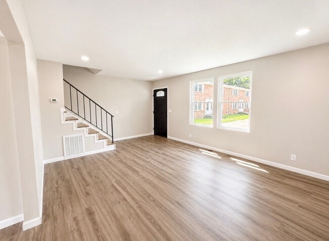 Building Photo - 240 Cross Timbers Dr