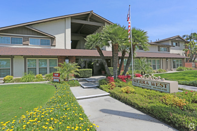 Building Photo - Sierra West Apartments