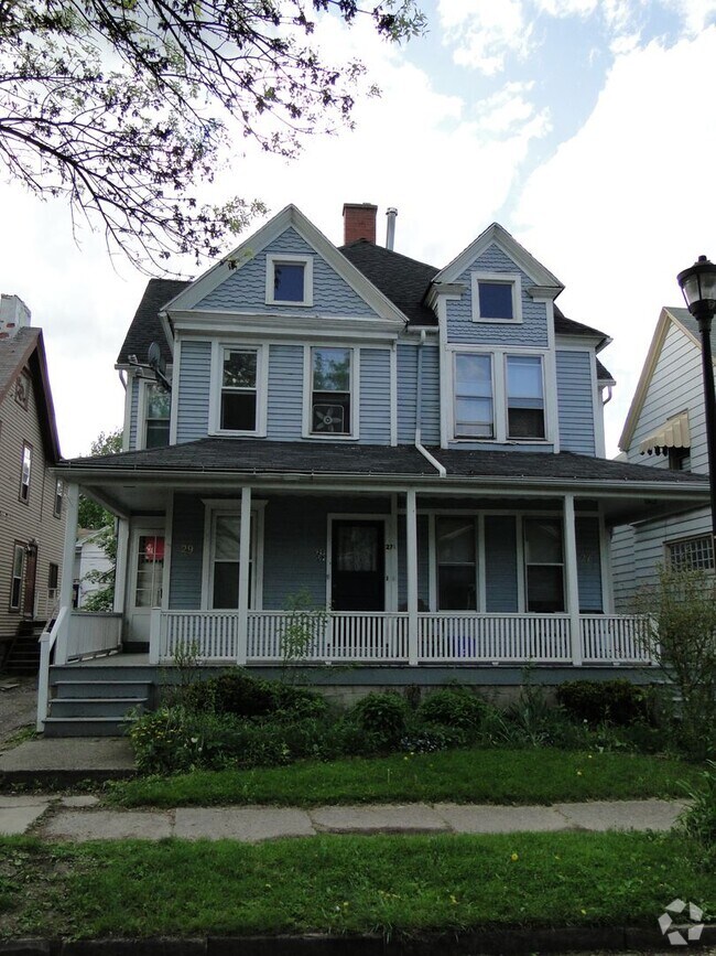 Building Photo - 27-29-29 Edmonds St