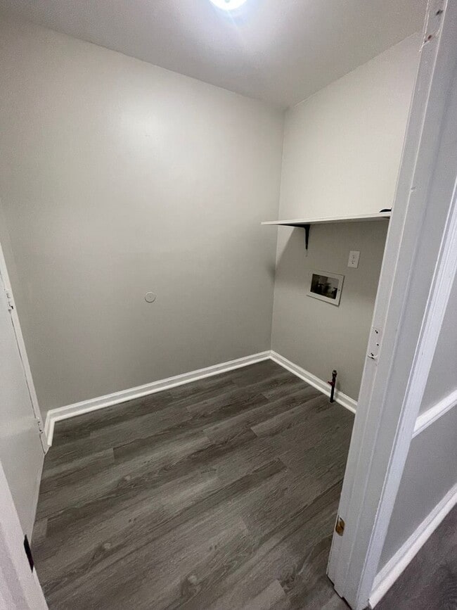 Building Photo - Available now in Amelia Landing Subdivisio...