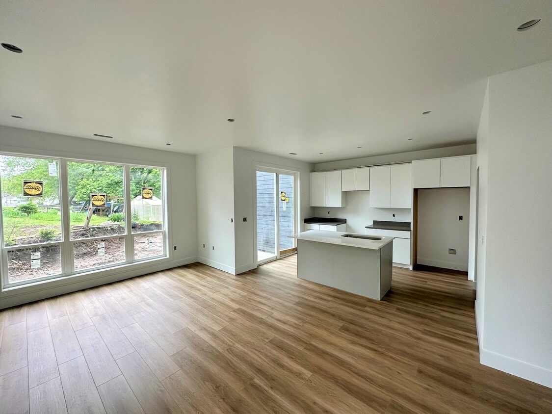 Delaware Townhomes 802 Delaware Ave Ames, IA Apartments for Rent in