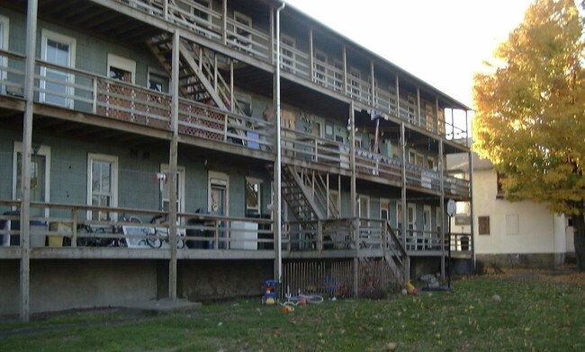 Building Photo - 39 Munsell St