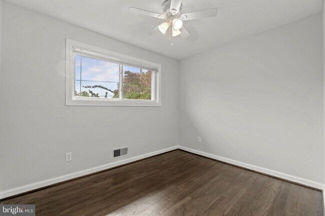 Foto del edificio - 501 Waterford Rd