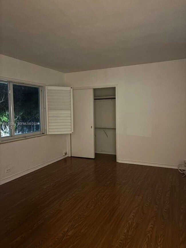 Building Photo - 9920 Collins Ave