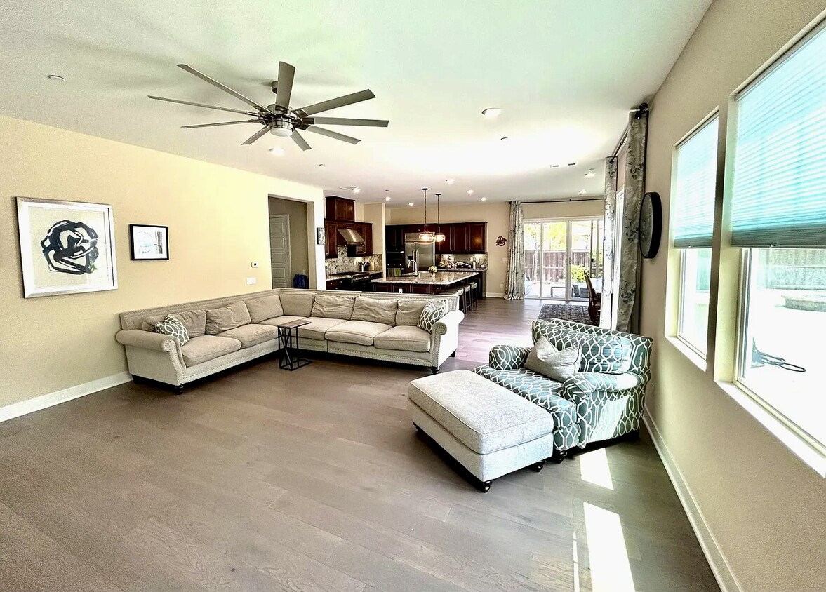 Foto del edificio - 5436 Reef Cir