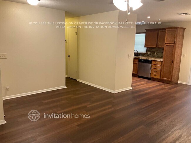 Foto del edificio - 8 Caswell Dr